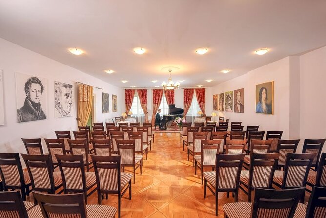 Krakow: Chopin Piano Concert in St. Bernardine Church - The old church atmosphere, with a few practical limits