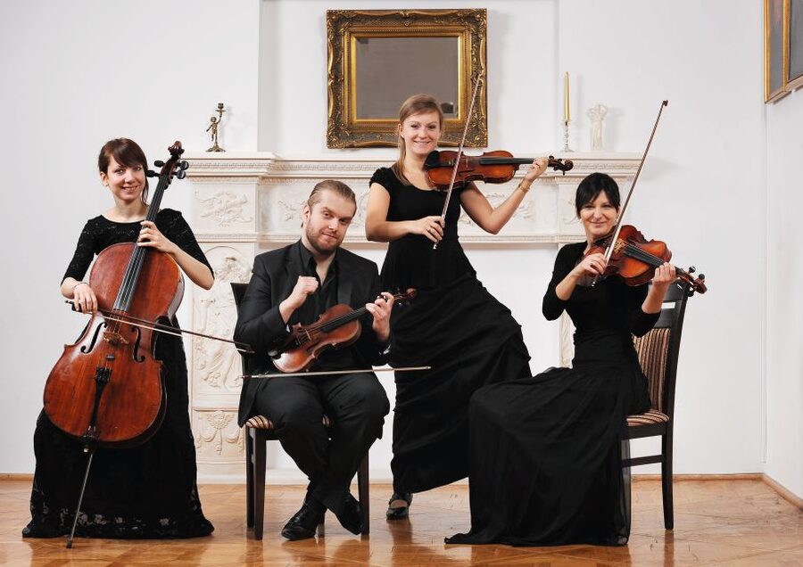 Krakow: Christmas Music Concert With Wine - A seasonal program with little spoken explanation