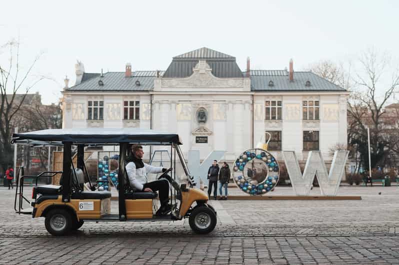 Krakow: City Sightseeing Tour by Golf Cart - Why a golf cart works well in Krakow