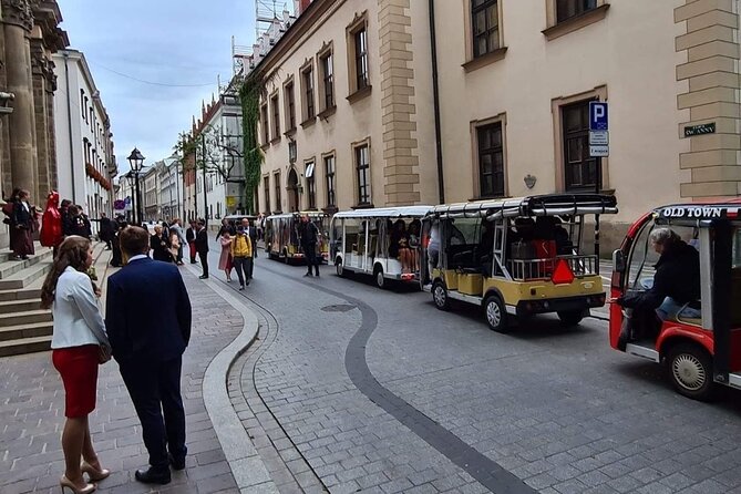 Krakow: City Sightseeing Tour Eco Electric Buggy Golf Cart - Churches Along the Kazimierz Route