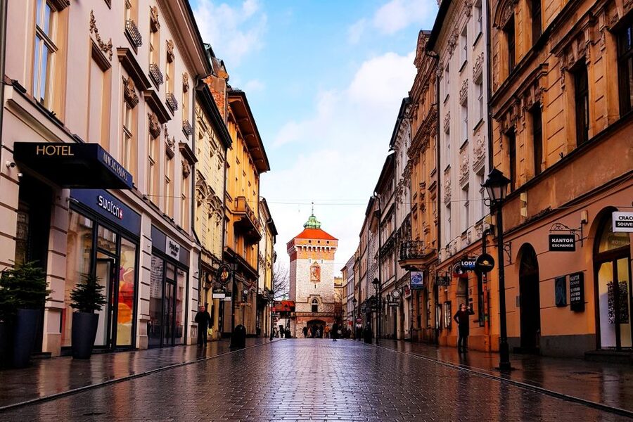 Krakow: City Tour by Electric Golf Cart - Should You Book the Electric Golf-Cart Tour?