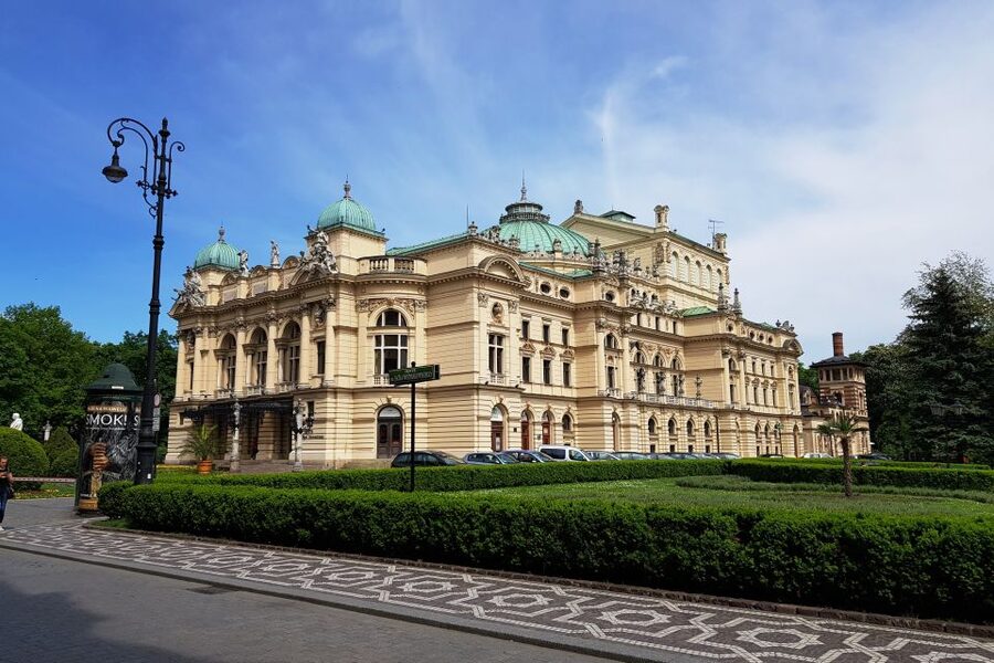 Krakow: City Tour by Electric Golf Cart - Who Should Book This Krakow Tour?