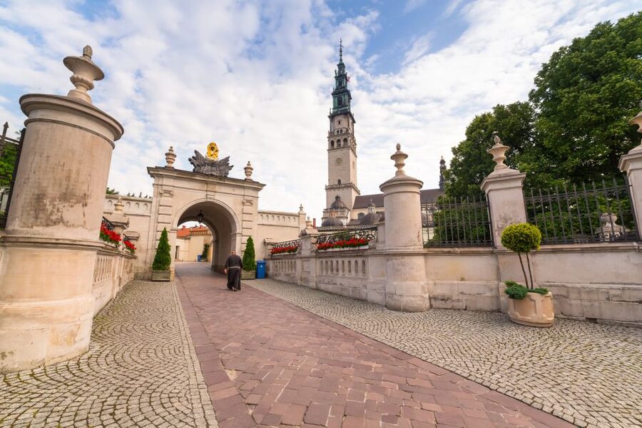 Krakow: Day Trip to Częstochowa - The drive from Kraków to Częstochowa
