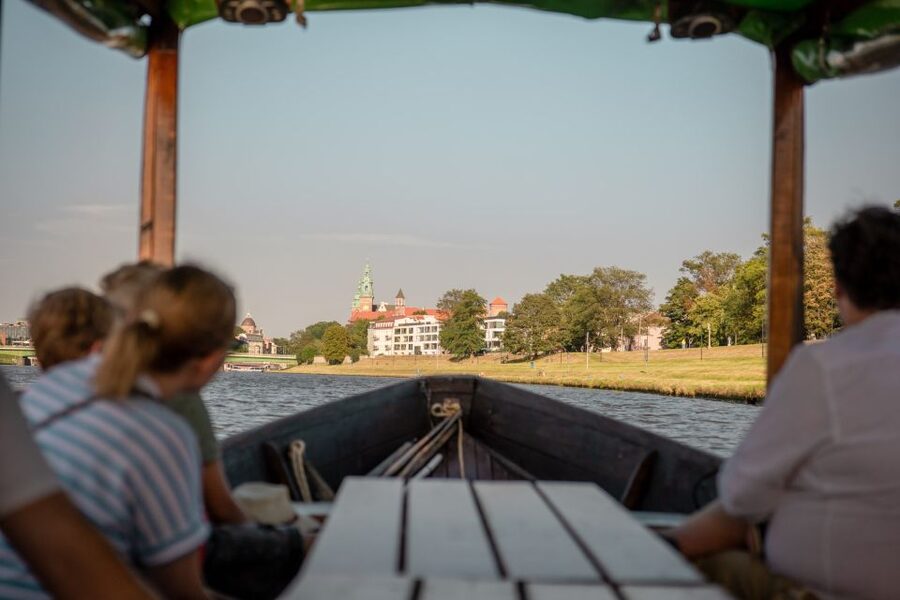Krakow: Early Bird Vistula River Sightseeing Cruise - Why the Vistula is a smart way to see Kraków