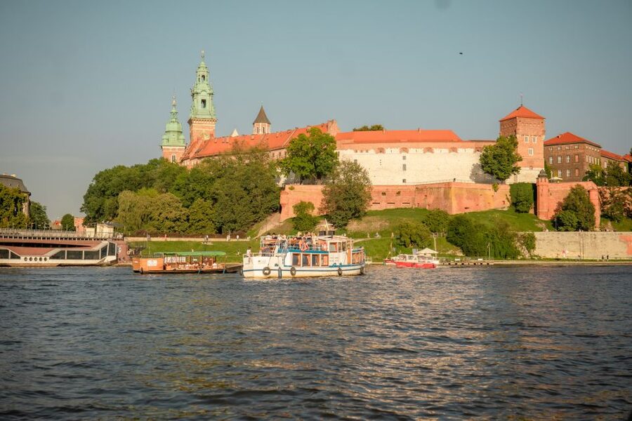Krakow: Early Bird Vistula River Sightseeing Cruise - Toward Zwierzyniec and the Norbertine convent