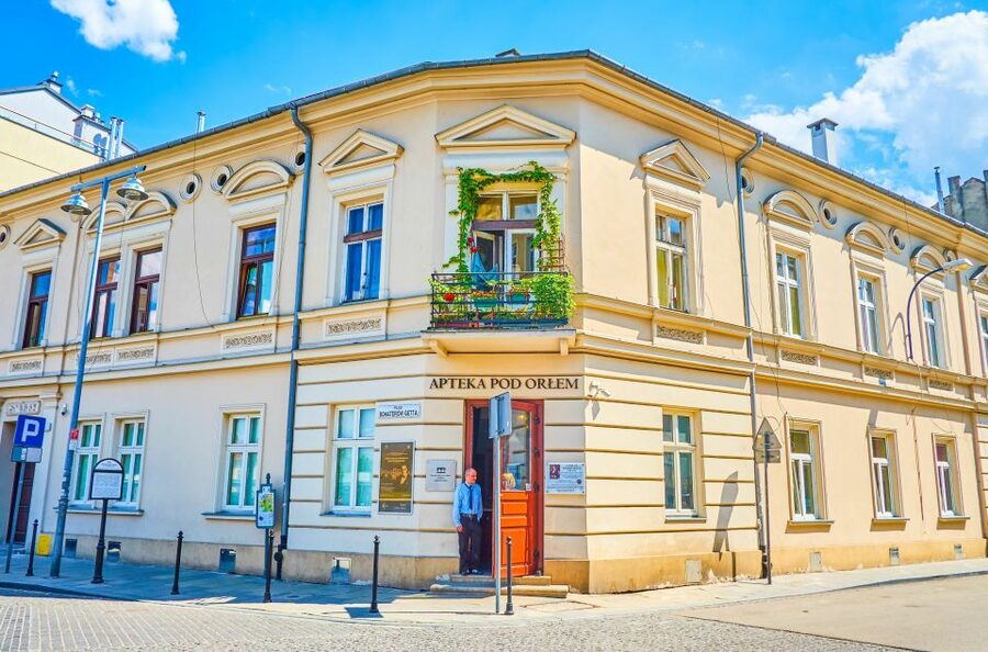 Krakow: Electric Car Sightseeing Tour - Starting at 3 Matejki Square