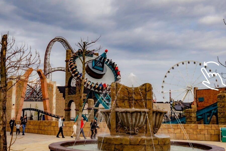 Krakow: Energylandia Park Entry Ticket and Optional Transfer - Shows, stunt performances, and breaks from the rides