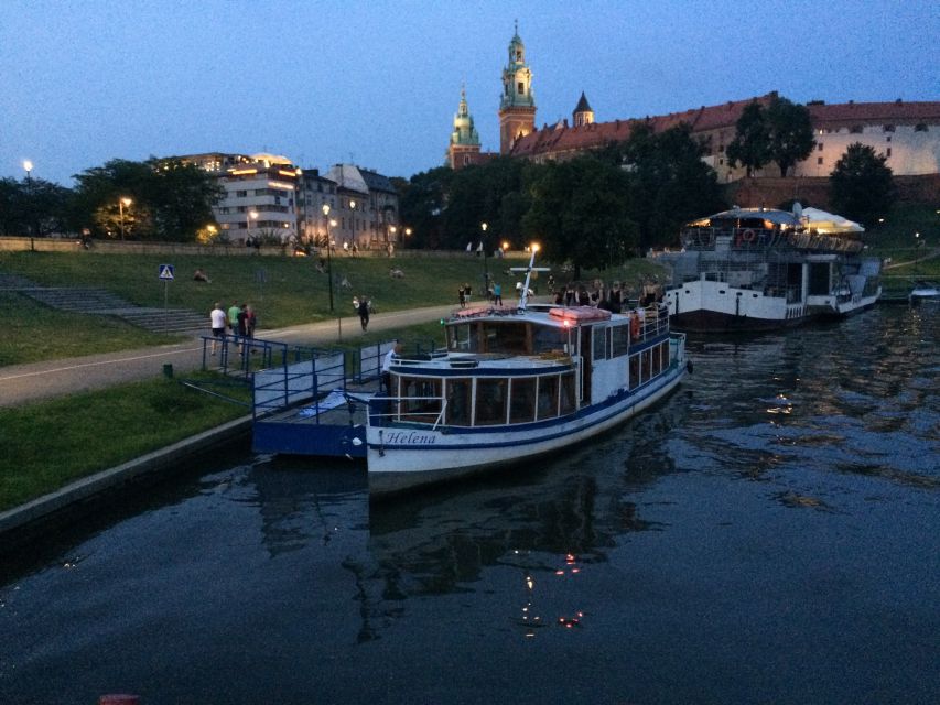 Krakow: Evening Cruise with a Glass of Wine - Making the most of your one hour