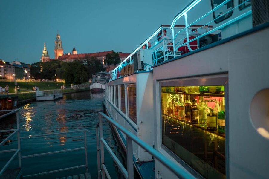 Kraków: Evening or Night River Cruise - Key points at a glance