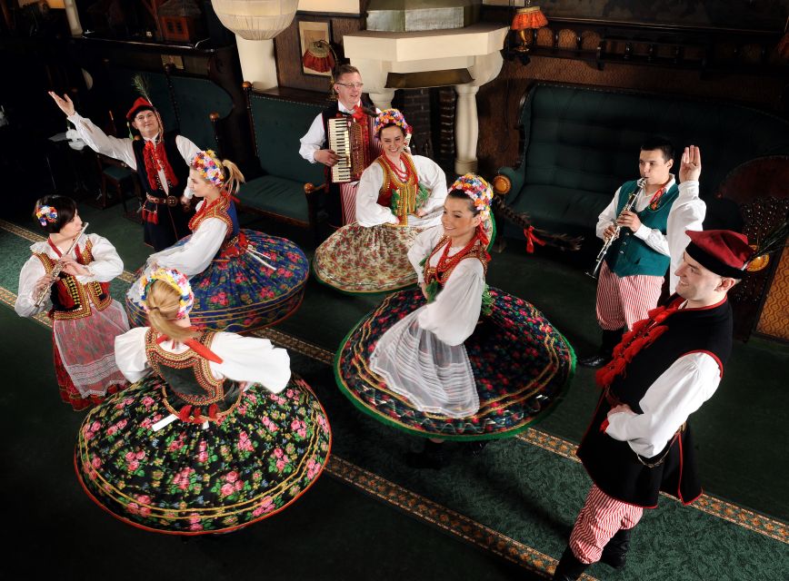 Krakow: Folk Show & 3-Course Dinner at Jama Michalika Café - The café’s old Krakow character