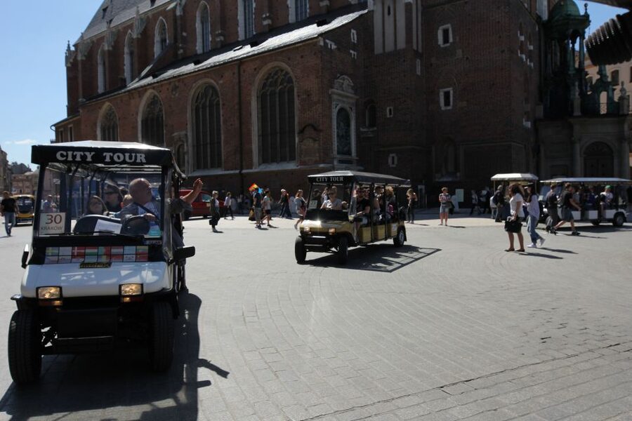 Krakow: Full Tour Regular 1.5h guided city tour by E-Cart - The former Jewish ghetto and Schindler’s Factory