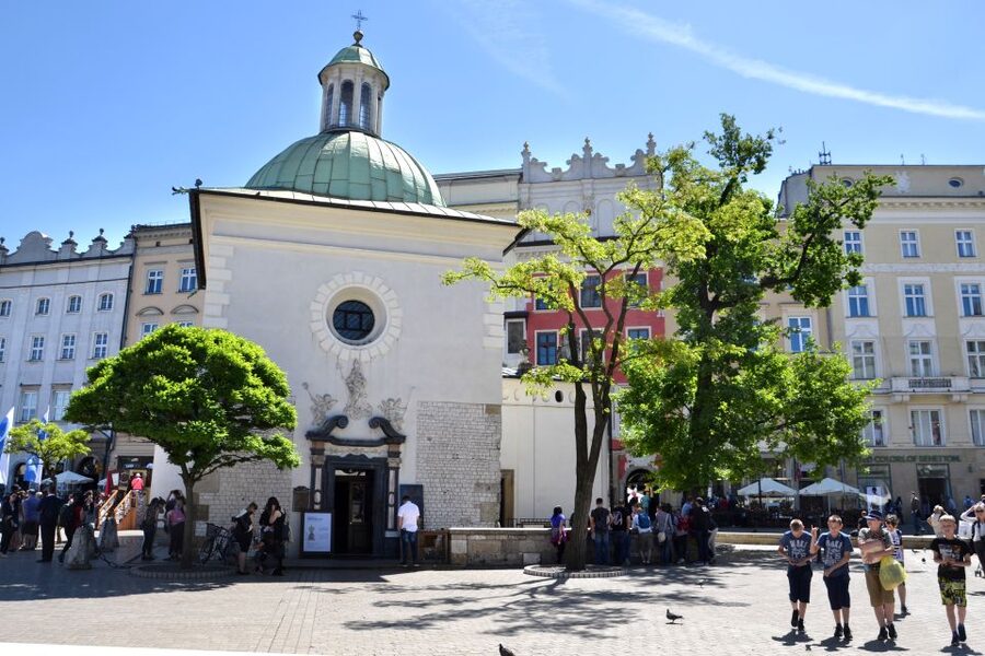 Krakow: Full Tour Regular 1.5h guided city tour by E-Cart - How to judge the $53 price