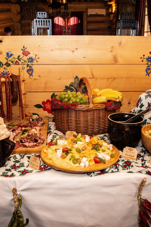 Krakow: Full Traditional Polish Dinner & Folk Show - My booking advice