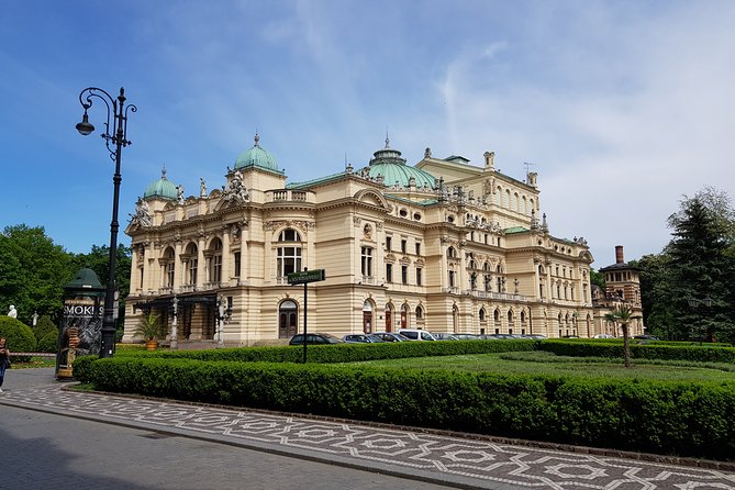 Krakow Grand City Tour by golf cart (private) - Ghetto Heroes Square and the Podgórze story