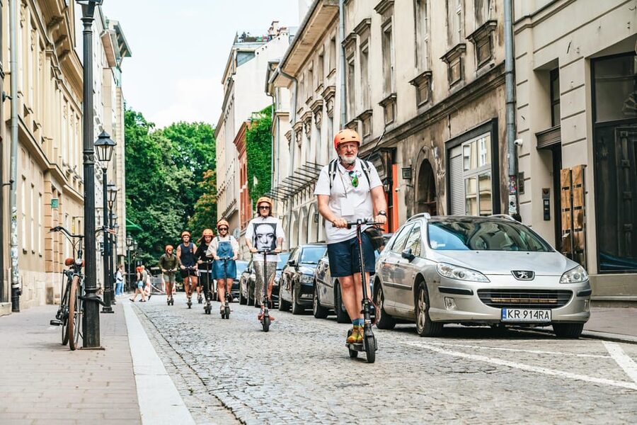 Krakow: Guided E-Scooter City Tour with Food Tastings - Key points at a glance