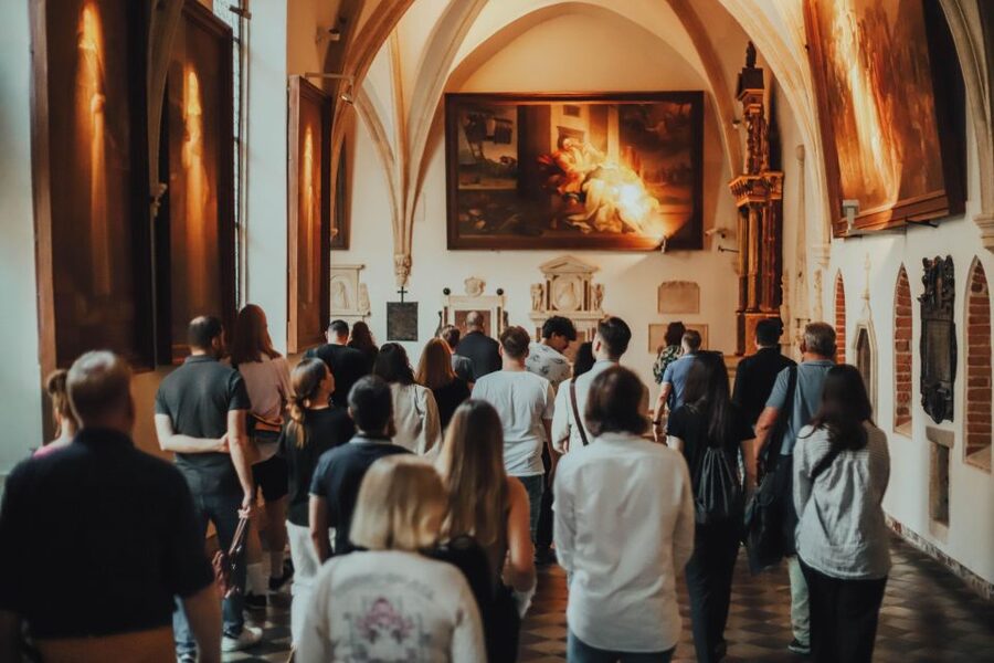 Krakow: Guided Old Town Tour - The walking pace, weather, and physical effort