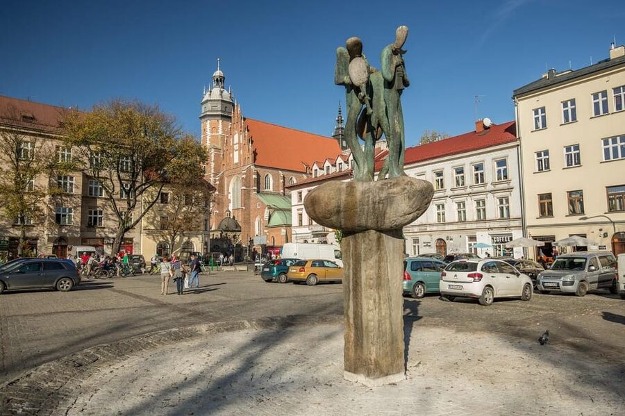 Krakow: Guided Tour of the Jewish Ghetto - Seeing the surviving ghetto wall