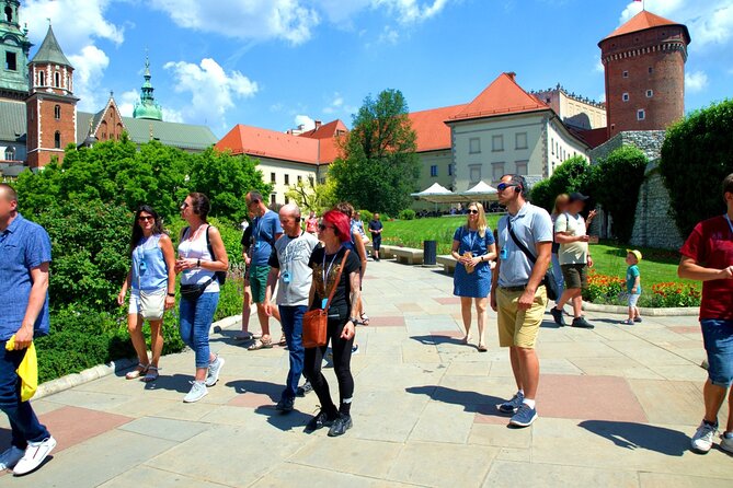 Krakow Guided Tour to Iconic Polish Royal Residence Wawel Castle - Meeting at Kanonicza 25