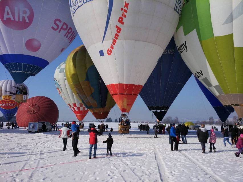 Kraków: Hot Air Balloon Flight with Champagne - Who will get the most from this outing?