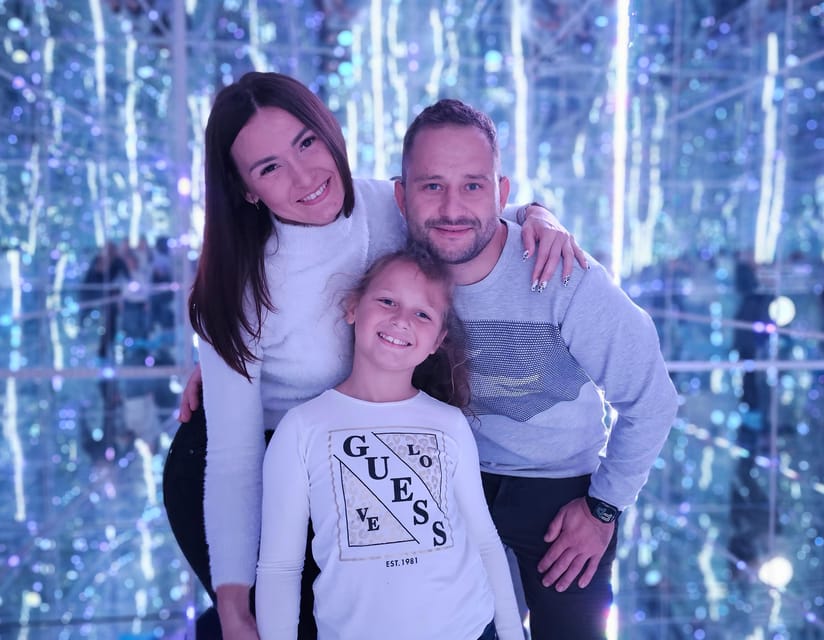 Krakow House Of Attractions: Guided Admission To attractions - Testing Your Team in the Laser Maze