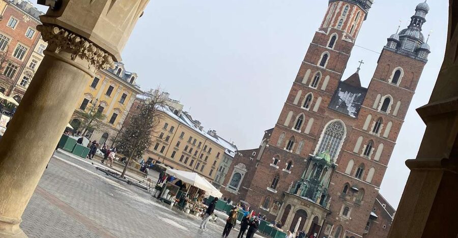 Kraków in a nutshell - walking tour - Starting at the ZeeTour office