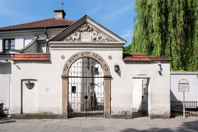 Krakow Jewish District and Ghetto Guided Tour in a Small Group - What the two-hour format does well