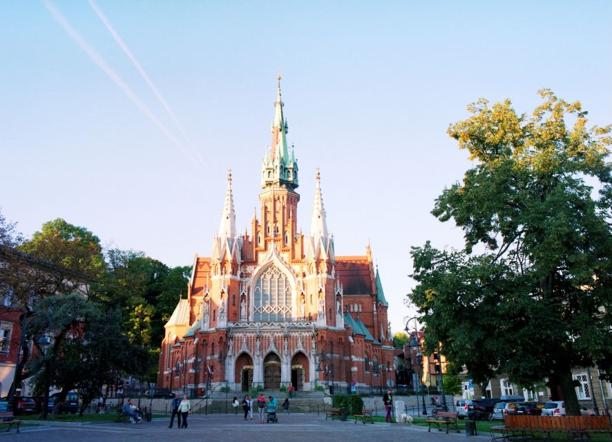Krakow: Jewish Quarter and Former Ghetto Tour by Golf Cart - Schindler’s Factory, the tour’s most useful finish