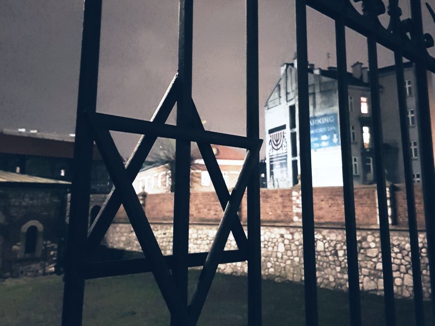 Krakow: Jewish Quarter and Former Ghetto Tour by Golf Cart - Who will get the most from this short ride?