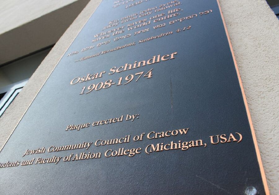 Kraków: Jewish Quarter, Auschwitz, And Salt Mine 3-Day Tour - Ghetto Heroes Square and the scattered chairs