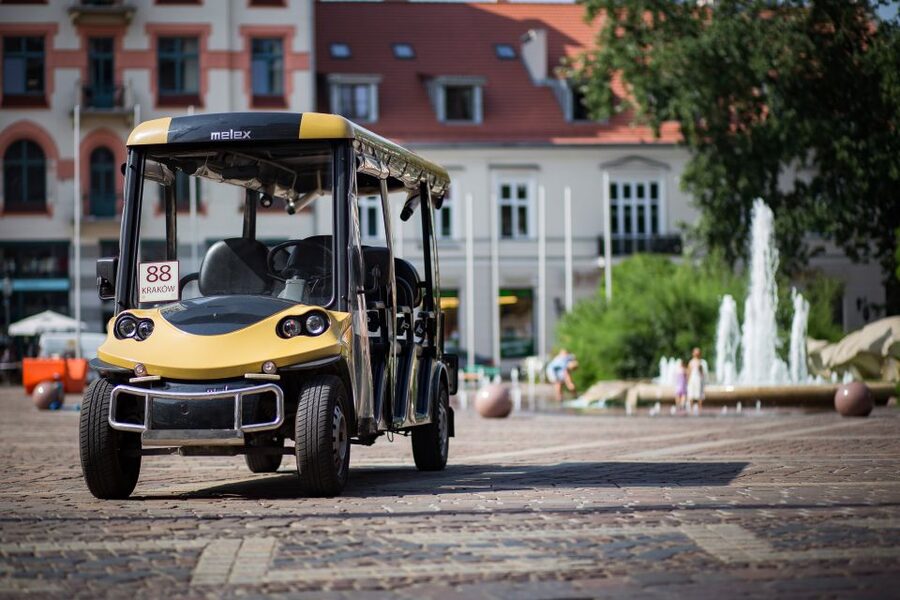 Krakow: Jewish Traces Private Electric Car Tour - Why the electric car works well in Krakow