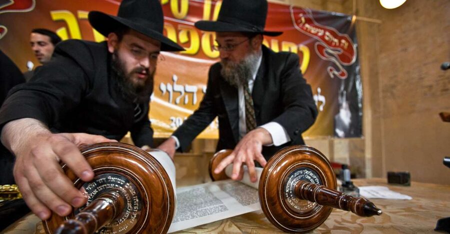 Krakow: Kazimierz Jewish District Private Guided Tour - What the private format adds