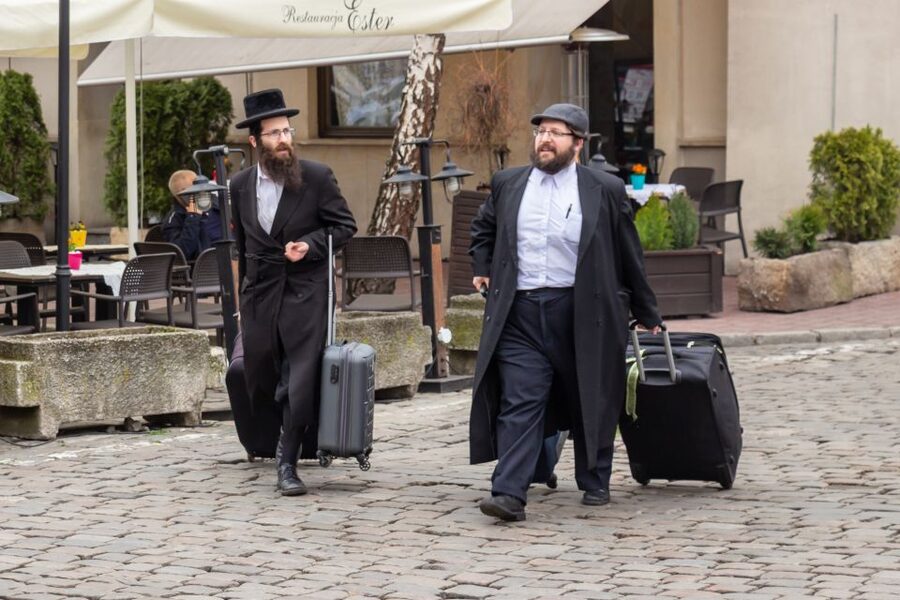 Krakow: Kazimierz, Schindler's Factory & Ghetto Guided Tour - Schindler’s Factory is a museum, not a factory tour