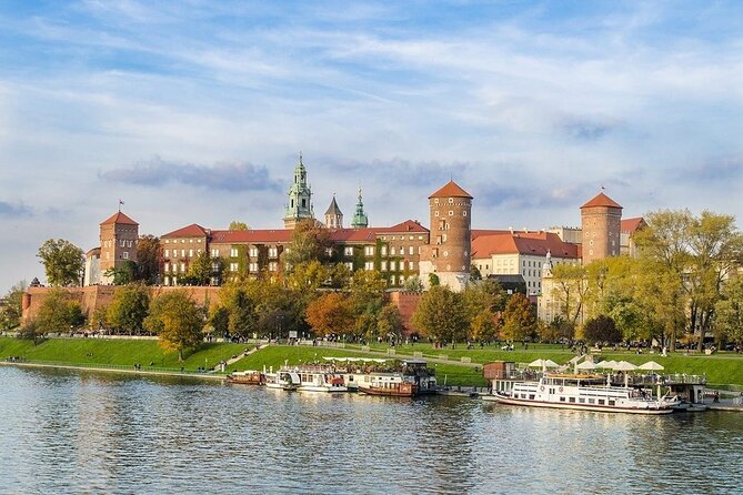 Krakow Morning Walking Tour with Traditional Polish Breakfast - The Cloth Hall and Krakow’s trading past