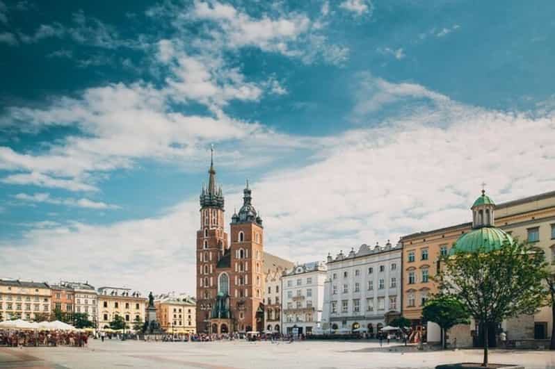 Krakow : Must-See Walking Tour With A Guide - The Main Market Square and Krakow Museum