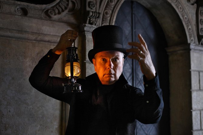 Krakow Night Tour: Ghosts, Vampires and Legends of the Old Town - Krakow after dark: what this tour is really about