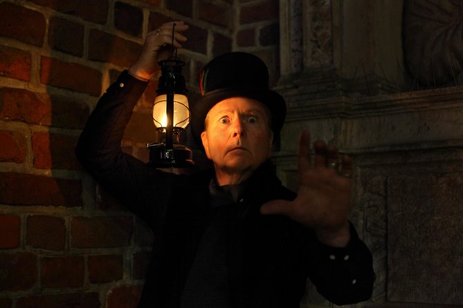 Krakow Night Tour: Ghosts, Vampires and Legends of the Old Town - Starting at St. Mary’s Square and Rynek Glowny