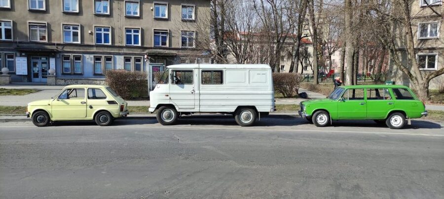 Krakow: Nowa Huta Guided Tour in Vintage Car - The church that challenged the official story