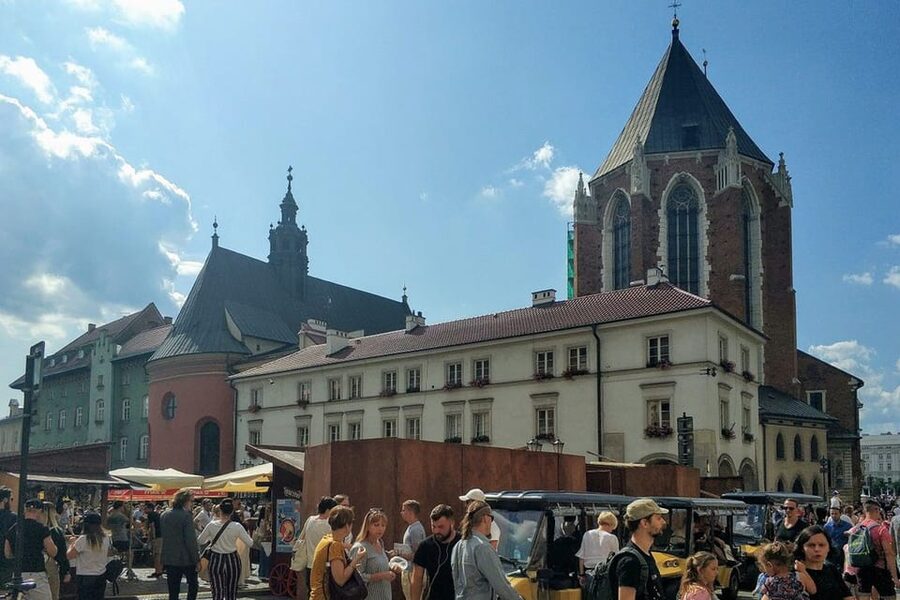 Krakow: Old Town City Tour in a Golf Cart - Wawel and the royal side of the city