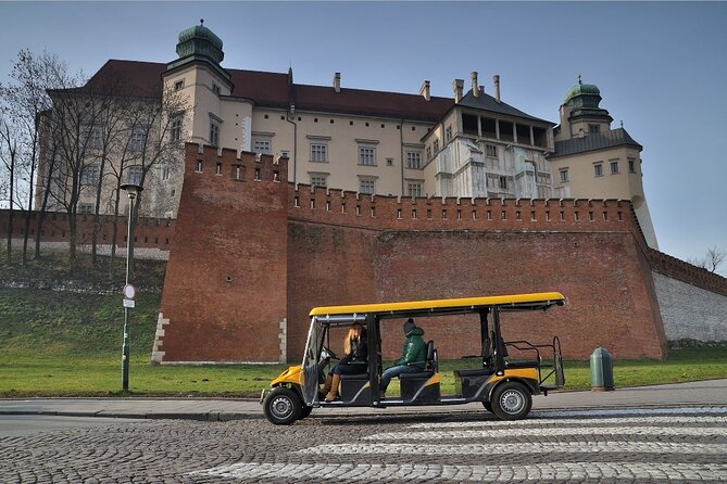 Krakow: Old Town, Jewish Kazimierz and Ghetto Sightseeing by Electric Golf Cart - What the guide adds to the audio system