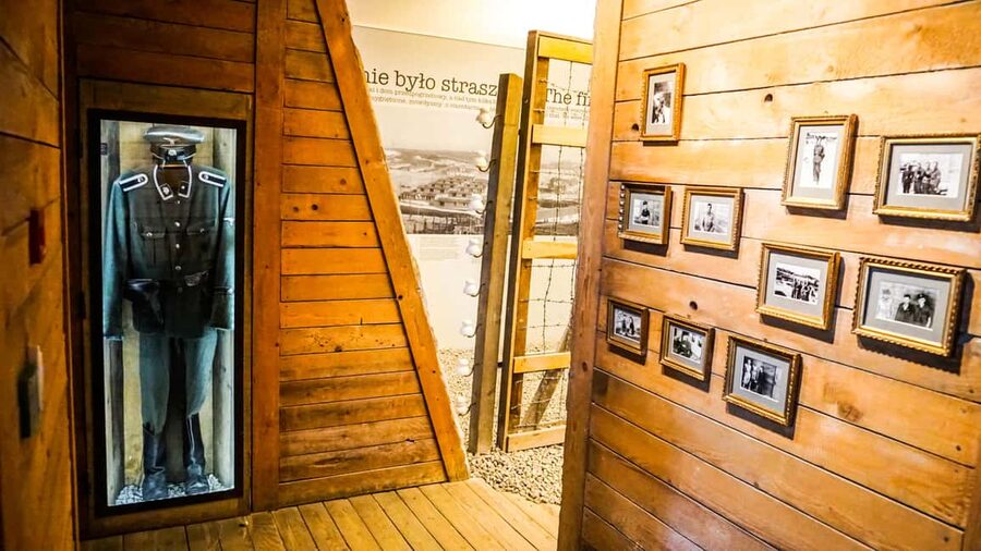 Krakow: Oskar Schindler's Factory Entry Ticket & Guided Tour - Meeting your guide outside the factory