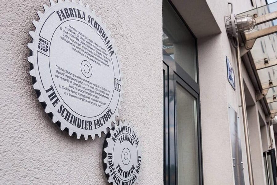 Krakow: Oskar Schindler's Factory Guided Tour&Pickup Options - Entering the museum and meeting your guide
