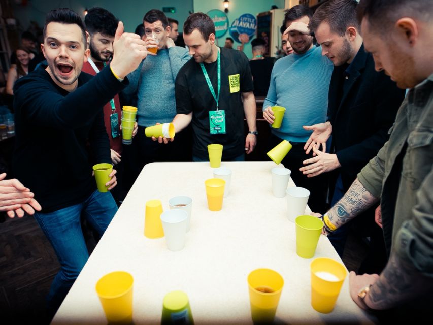Krakow: Pub, Bar & Club Crawl - The first bar: one hour that sets the tone