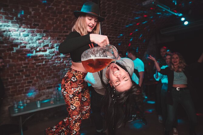 Krakow Pub Crawl with Free Alcohol & Karoake +4 Clubs/Bars - What the one-hour open bar is really worth