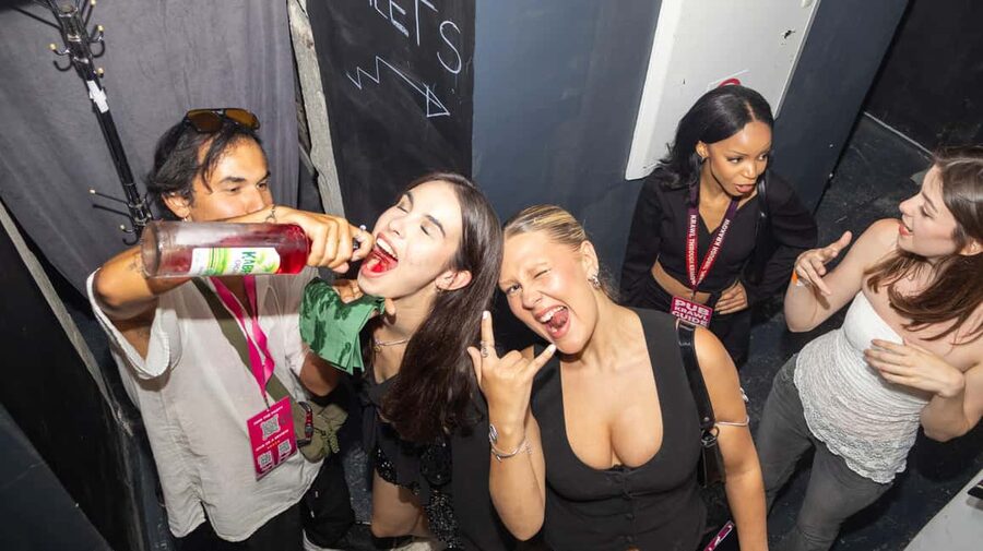 Krakow: Pub Crawl with Shots, Drinks & Skip-the-Line Entry - Skip-the-line entry at central clubs