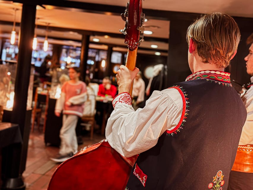 Krakow: Regional Polish Dinner with Vistula River Cruise - The 30-minute Vistula cruise