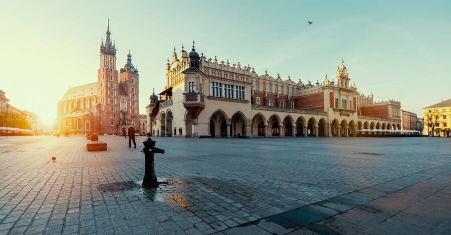 Krakow: Rynek Underground Museum Guided Tour & Stories - What 90 minutes can realistically cover