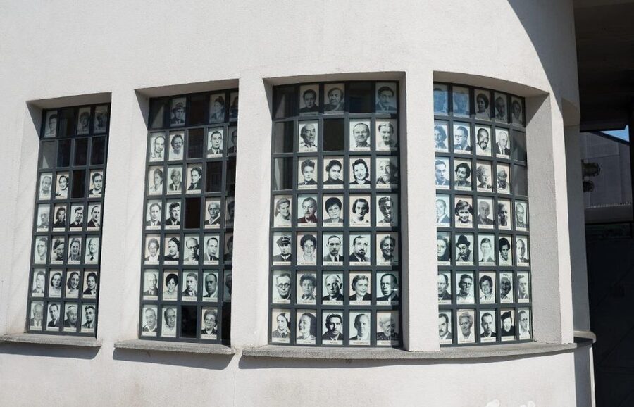 Krakow: Schindler's Factory & Ghetto Guided Tour - Why the museum is more than Schindler’s story