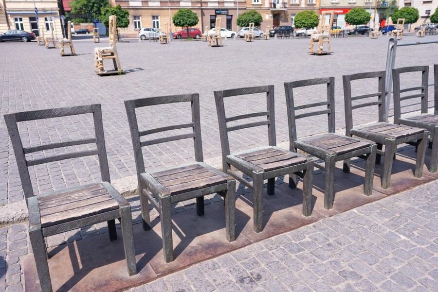 Krakow: Schindler's Factory & Ghetto Guided Tour - From the factory to the former Jewish ghetto