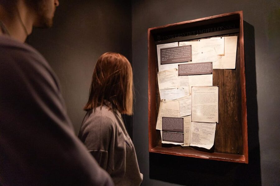 Krakow: Schindler's Factory Ticket with Guided Tour Option - Meeting at Lipowa 4 without confusion