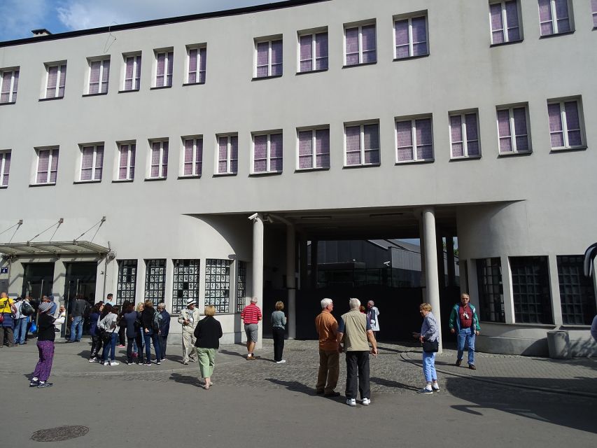 Krakow: Schindler’s Factory Tour & Skip-the-Line Entry - Entering at Lipowa 4 and meeting your guide